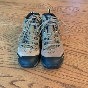 Garmont ladies hiking boots,